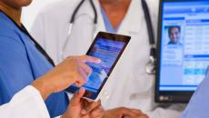 Medical staff view electronic patient records 